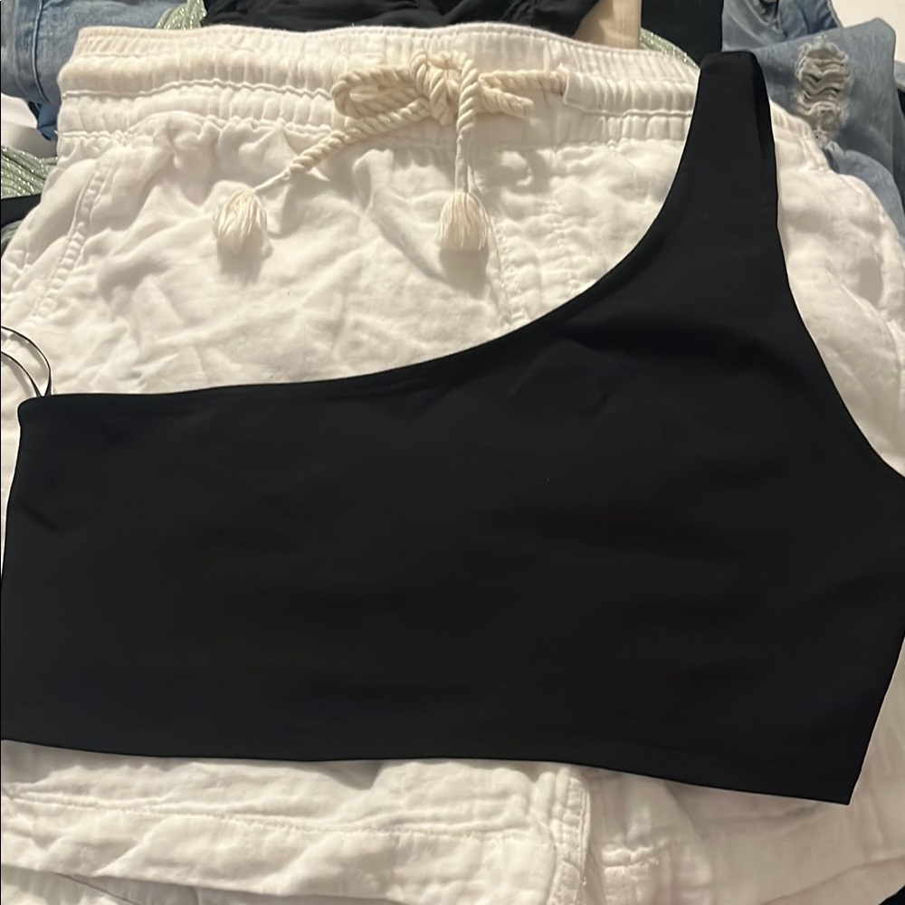 Zara Black Asymmetrical Sleeveless Tank
